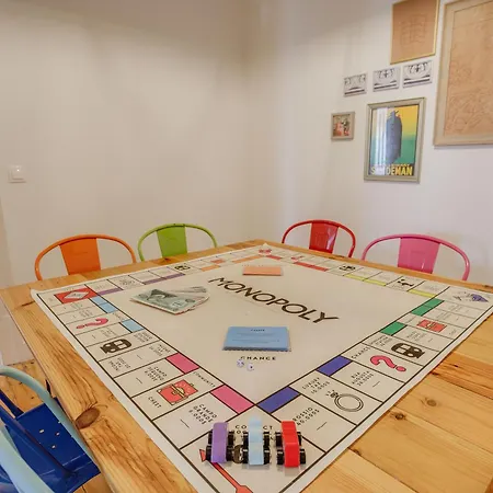 Monopoly House - Families Only! Apartmán *