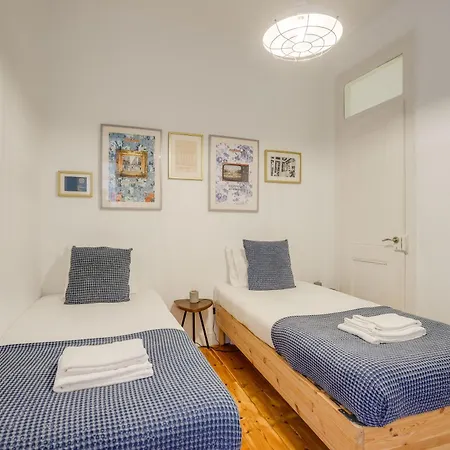 Monopoly House - Families Only!