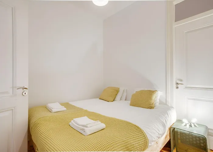 Monopoly House - Families Only! * Lissabon